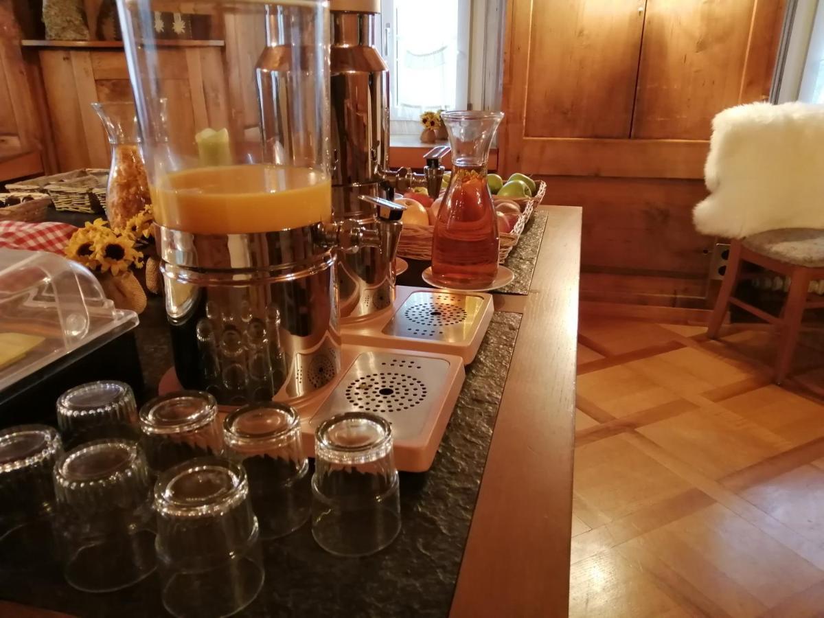 Weisses Roessli Only Bed & Breakfast Self Check-In Mit Sauna Extra Göschenen Exterior foto