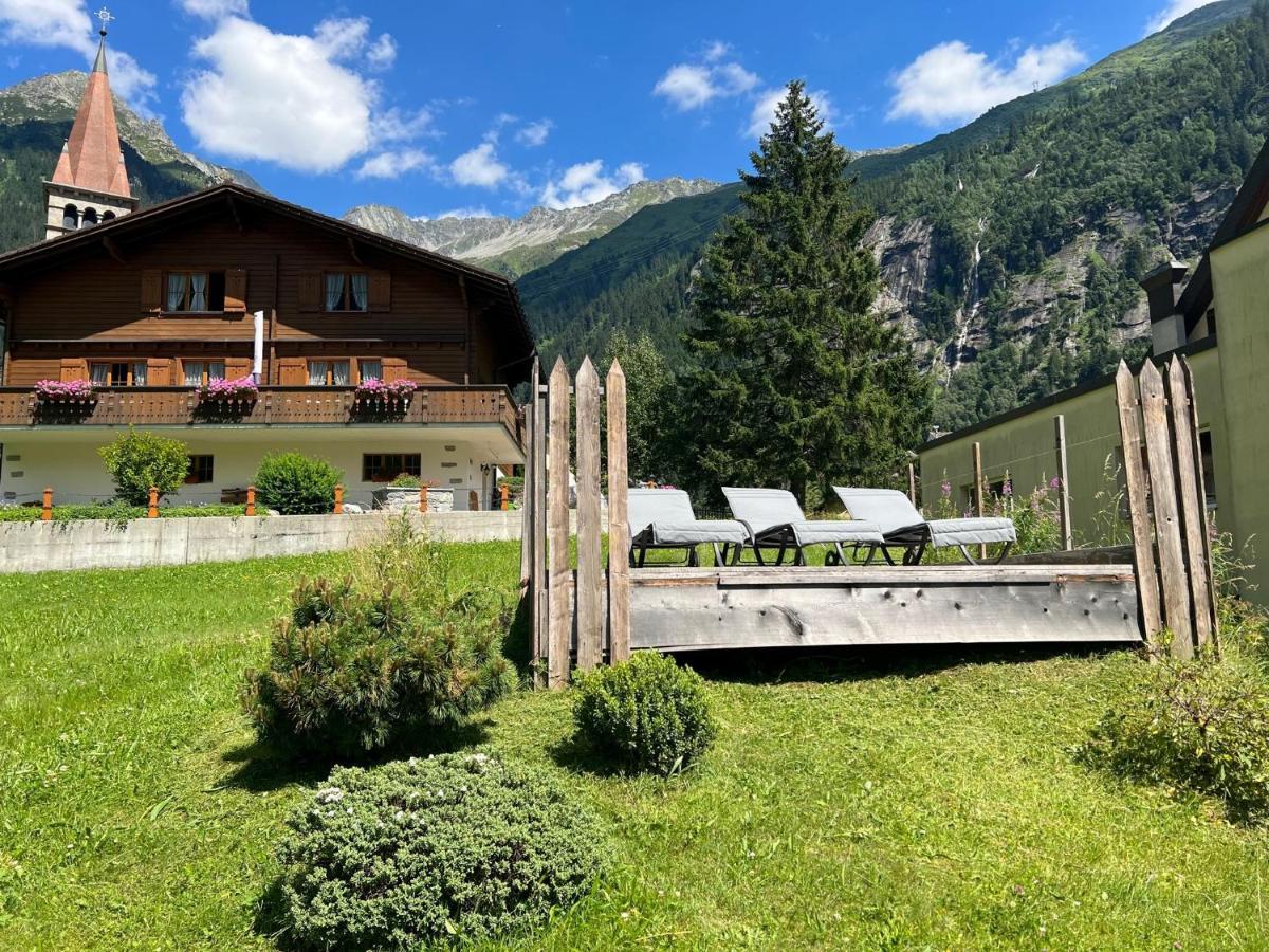 Weisses Roessli Only Bed & Breakfast Self Check-In Mit Sauna Extra Göschenen Exterior foto