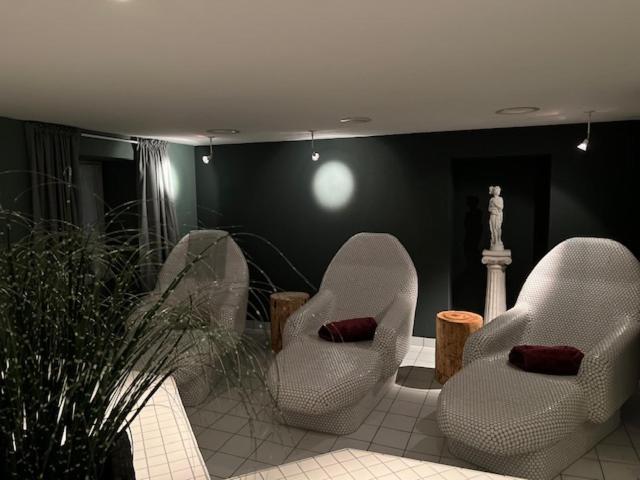 Weisses Roessli Only Bed & Breakfast Self Check-In Mit Sauna Extra Göschenen Exterior foto
